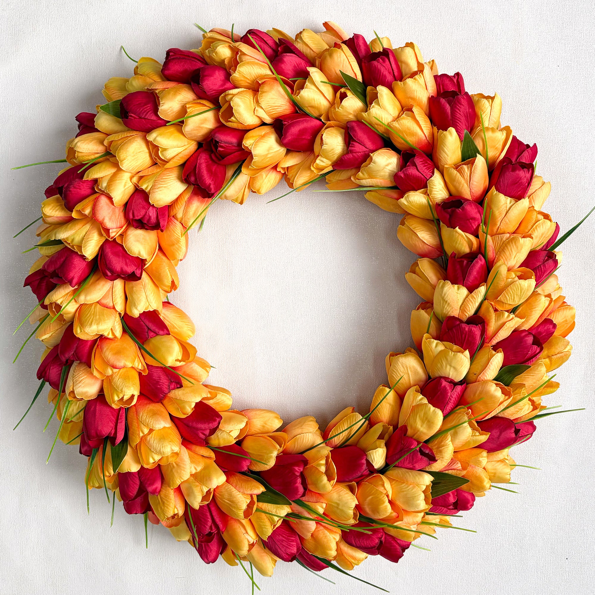 Spring Artificial Tulip Flower Wreath with Green Leaves